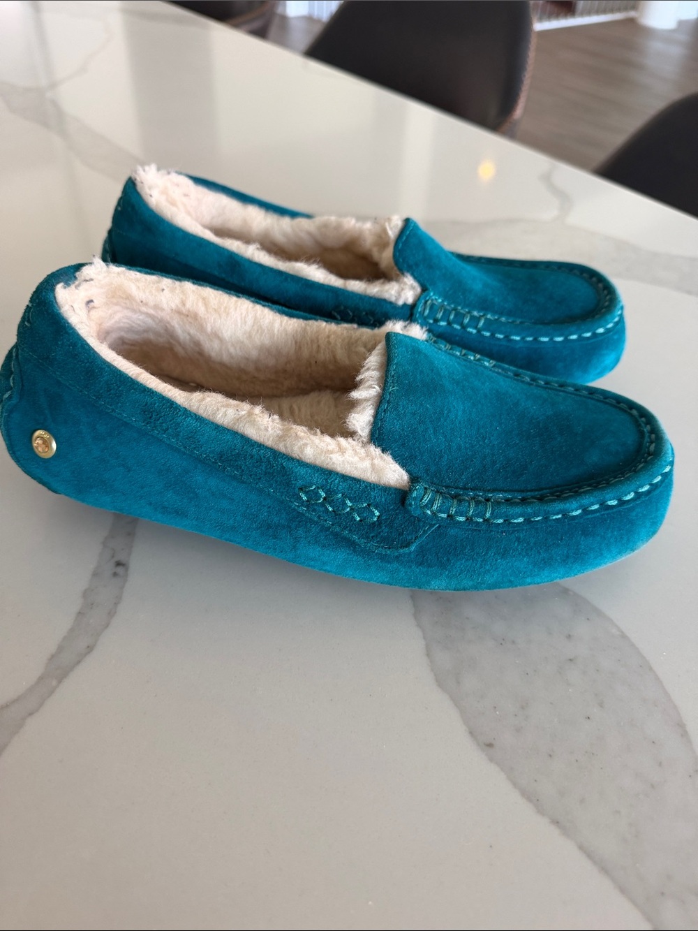 UGG Women’s Ansley Teal Suede Shearling-Lined Moccasin Slippers. Size 8. - Picture 7 of 11